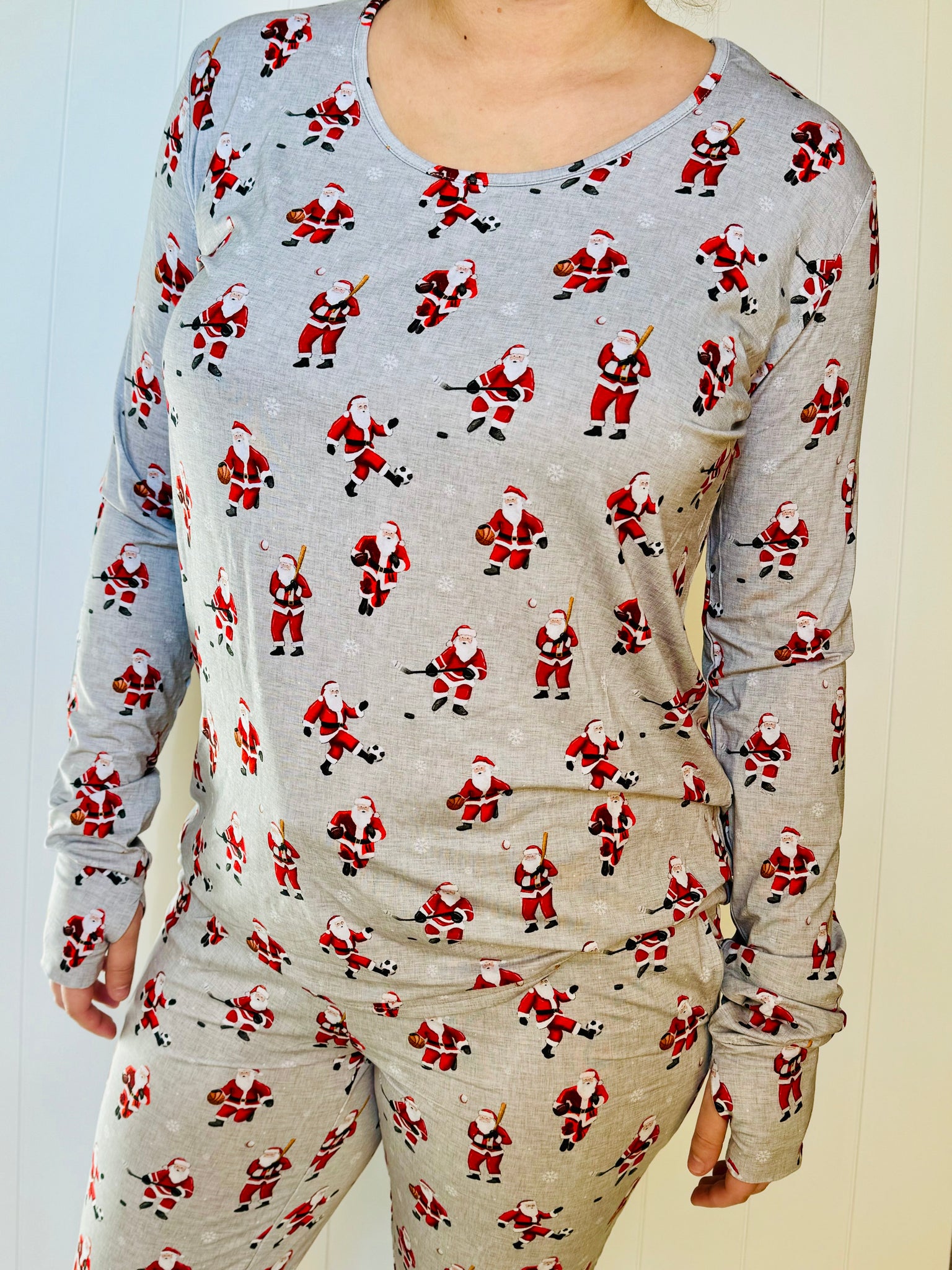 Women's Sports Santa Bamboo Top (with thumb holes)